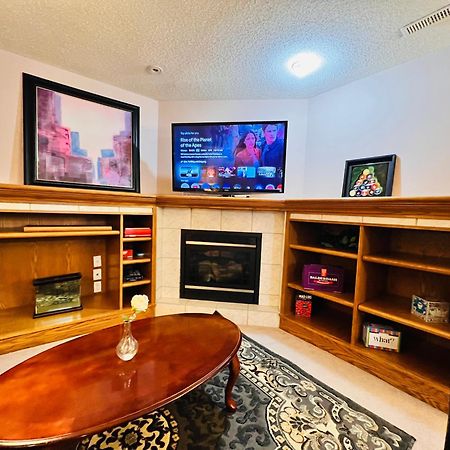 A Classic Homely Basement Suite! Chestermere Esterno foto